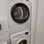 Zyczliwy Z Garazem
