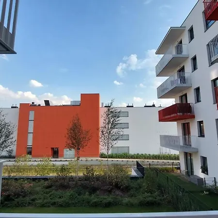 Zyczliwy Z Garazem Apartment Warsaw