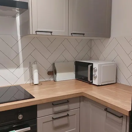 Zyczliwy Z Garazem * Varşova