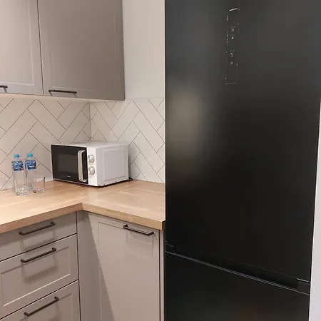 Zyczliwy Z Garazem * Varşova