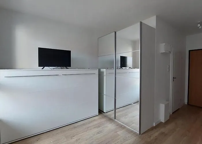 życzliwy Z Garażem * Warszawa