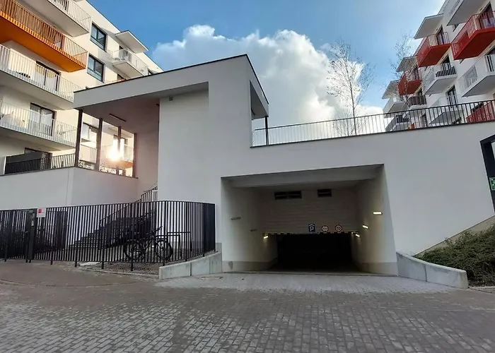 Zyczliwy Z Garazem *