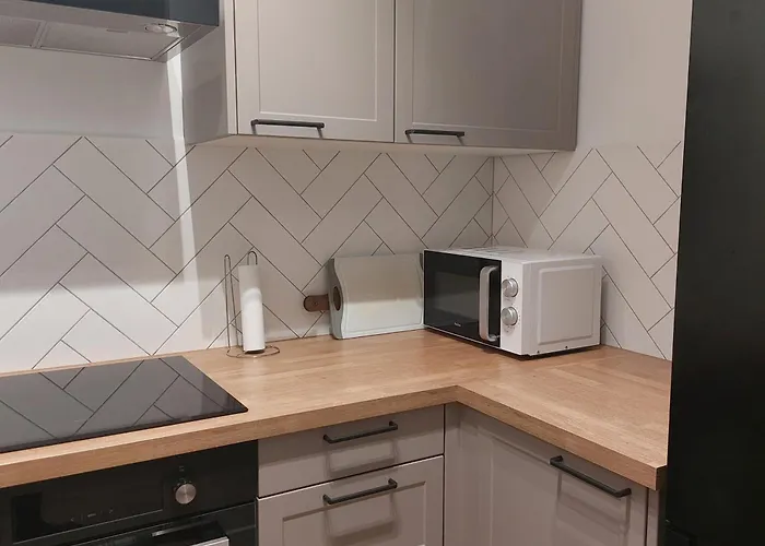 Zyczliwy Z Garazem * Varsóvia