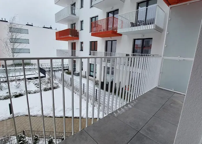 Zyczliwy Z Garazem Apartamento Varsóvia