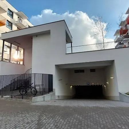 Zyczliwy Z Garazem *