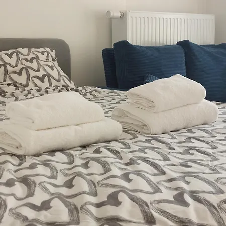 Zyczliwy Z Garazem Βαρσοβία